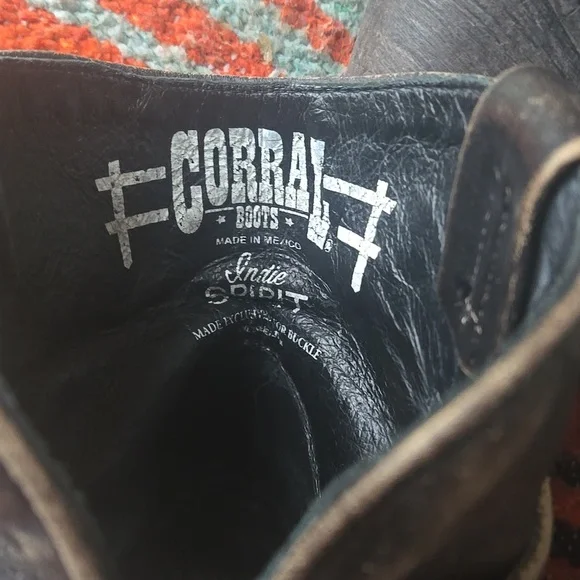 Corral Brown Ankle Bootie Distressed Size 8.5 - Picture 3 of 5